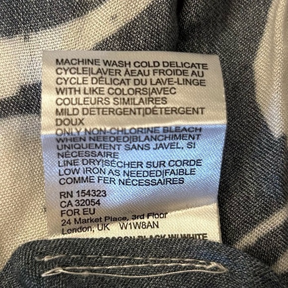 ANTHROPOLOGIE Akemi + Kin Posie Cocoon Kimono - Picture 9 of 10